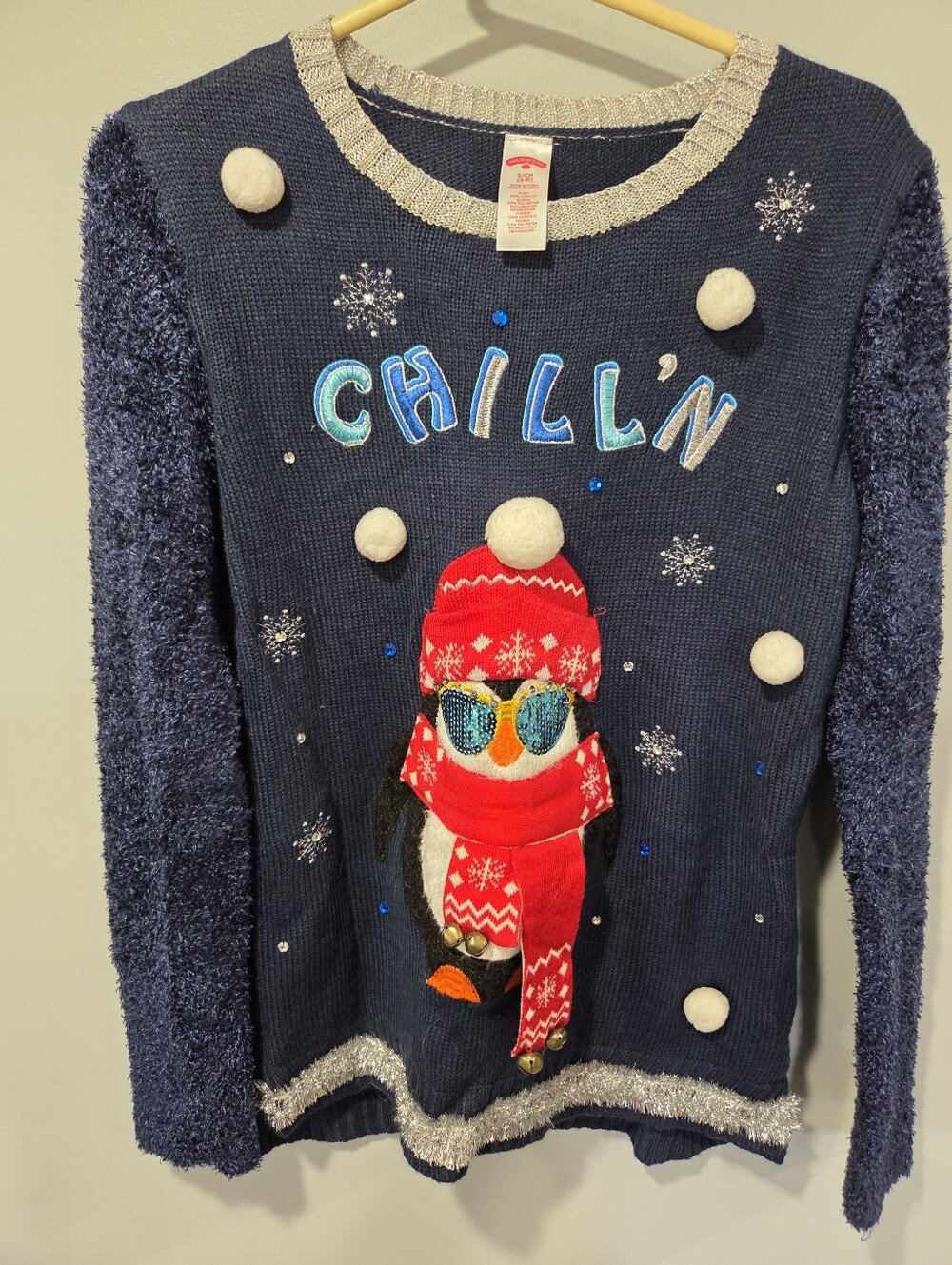 Holiday time Christmas Sweater Size small